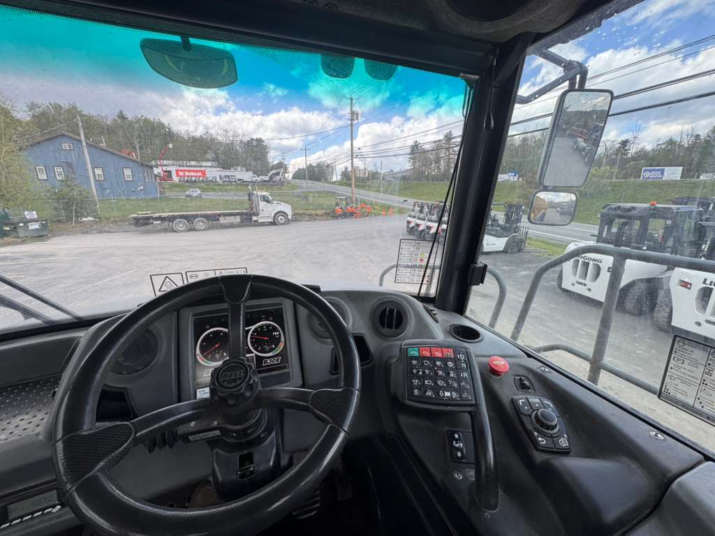 2021 Bell B30E Articulated Dump Truck w/Tailgate