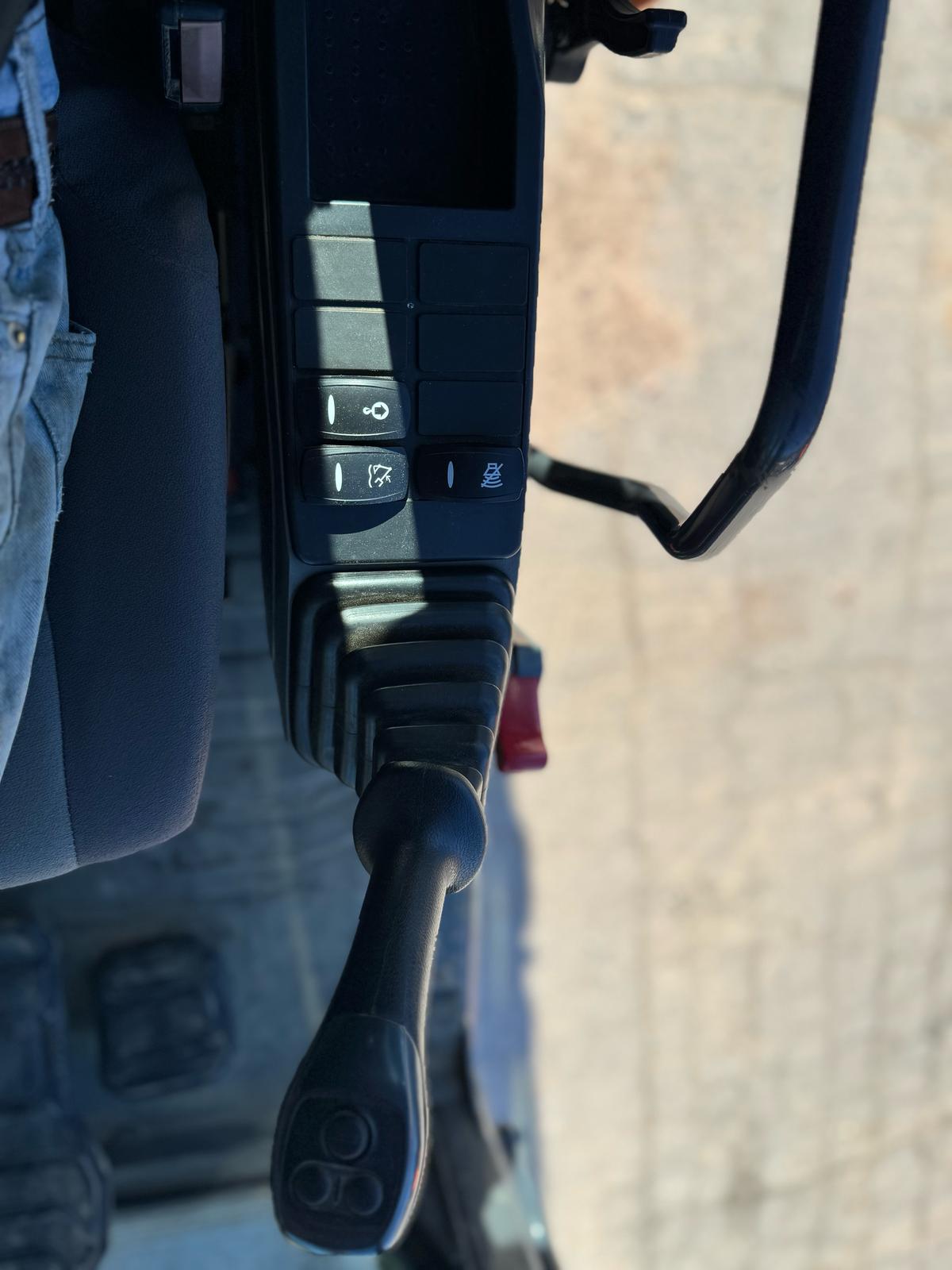 2019 Doosan DX225LC-7M Excavator