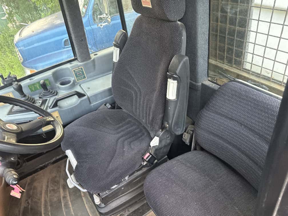 2011 Terex TA300 Articulated Dump Truck (off highway)