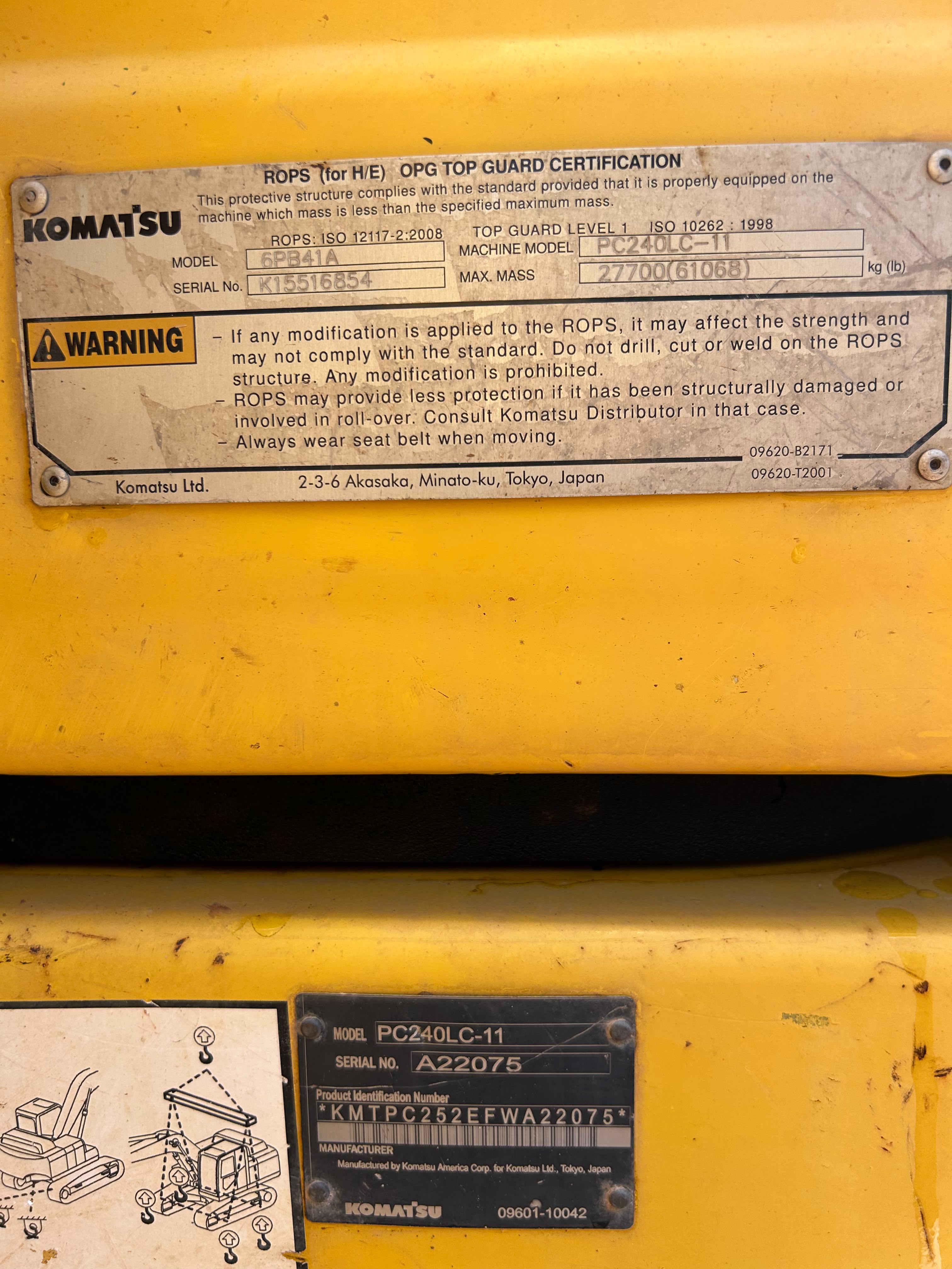 2016 Komatsu PC240LC-11
