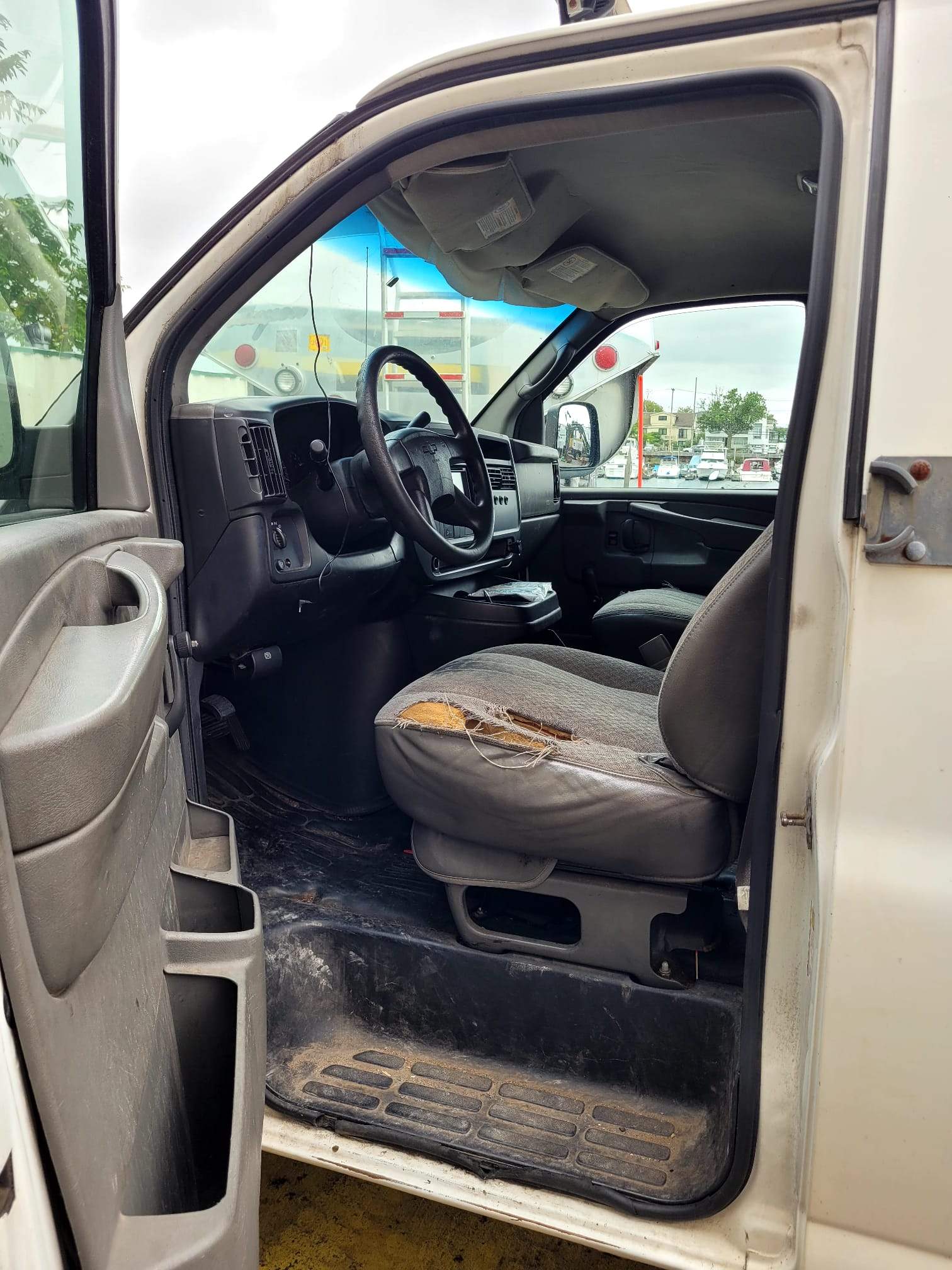 2004 Chevrolet Express 3600 Cargo Van /Mobile Wash