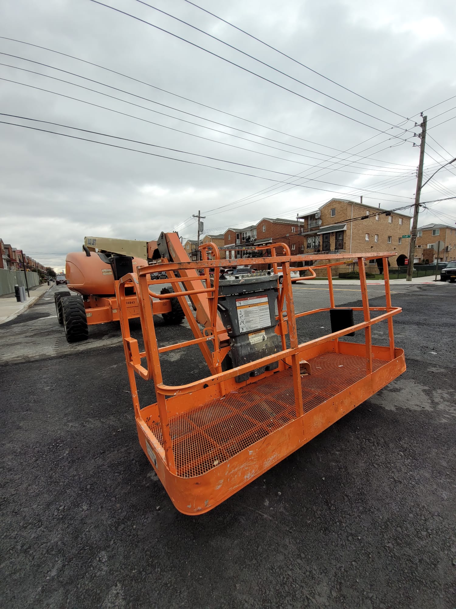 2014 JLG 600AJ Articulating Boom Lift