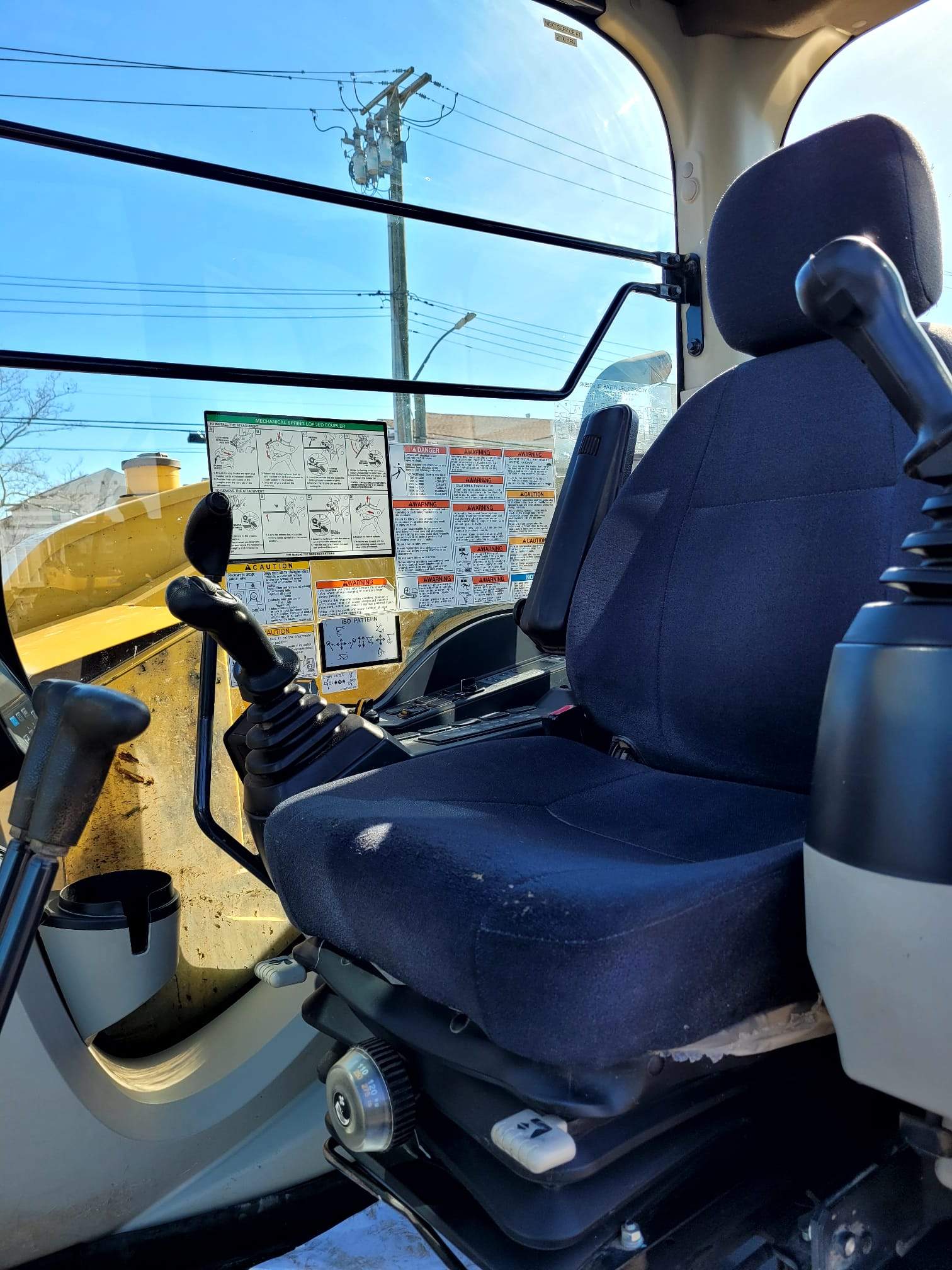 2016 Kobelco SK85CS-3E Excavator