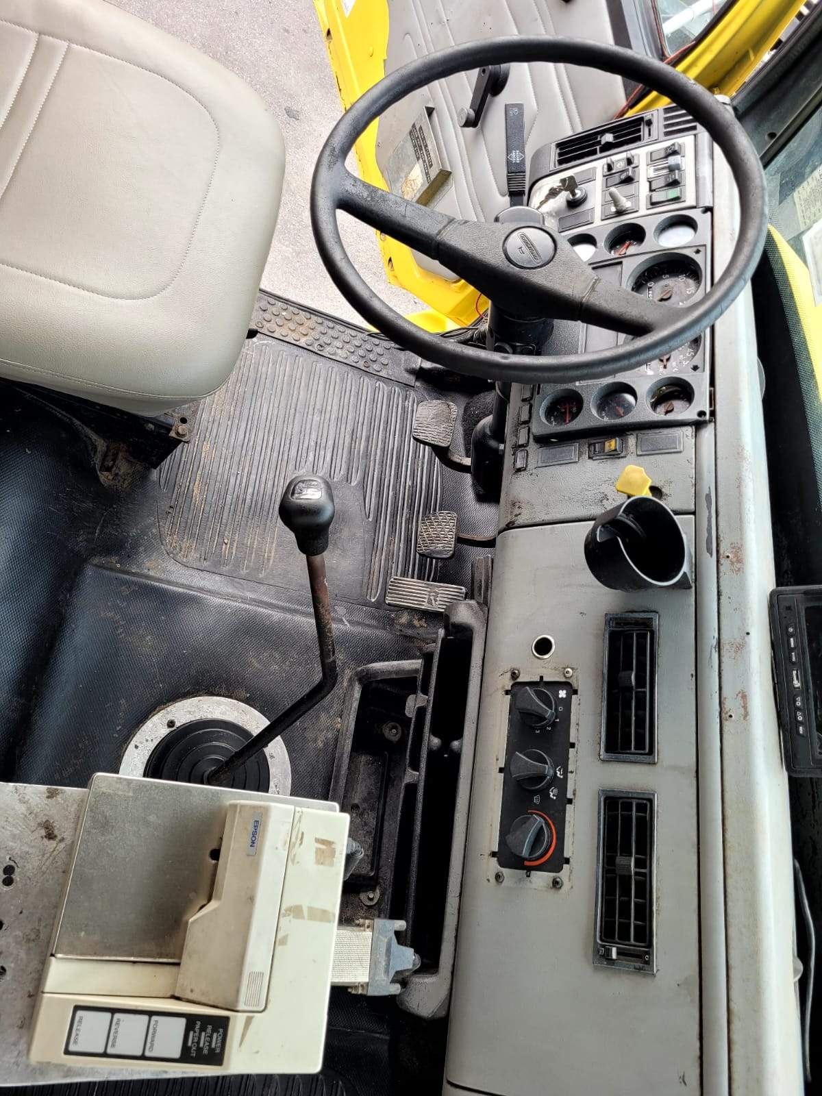 1999 Freightliner FL80 2,800 Gal. Fuel/Oil Delivery Truck