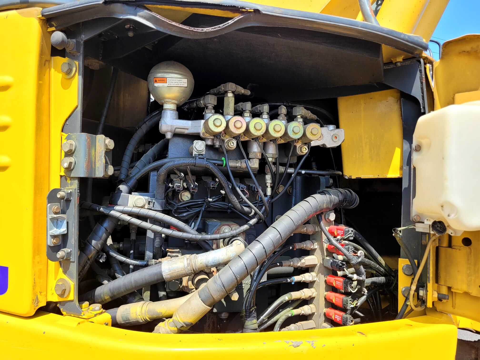 2007 Komatsu PC228USLC-3 Excavator