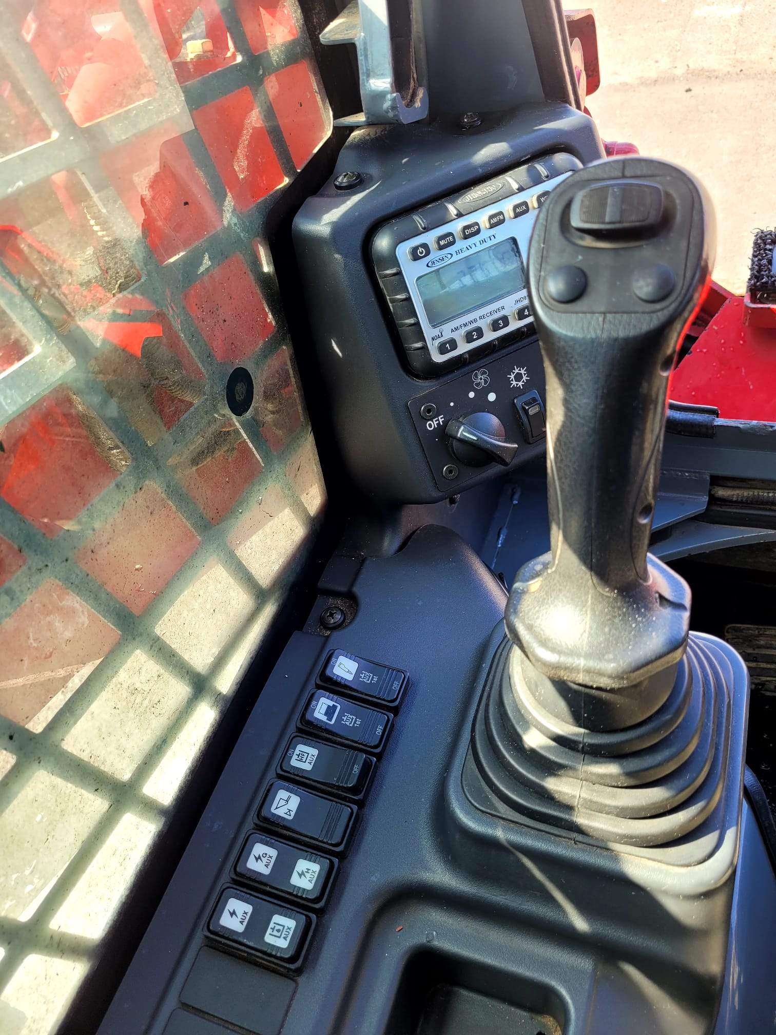 2016 Takeuchi TL12V2 Track Skid Steer