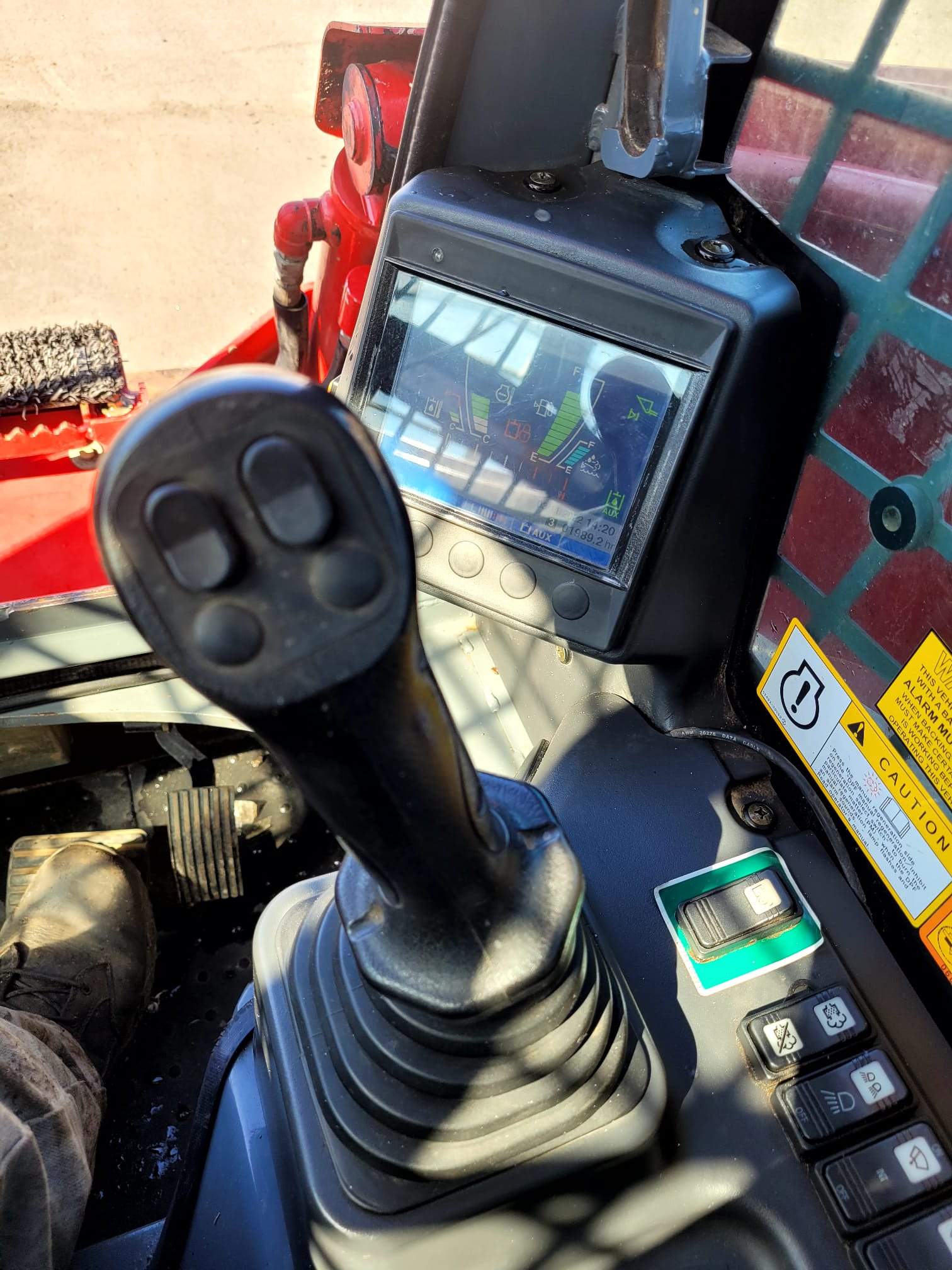 2016 Takeuchi TL12V2 Track Skid Steer