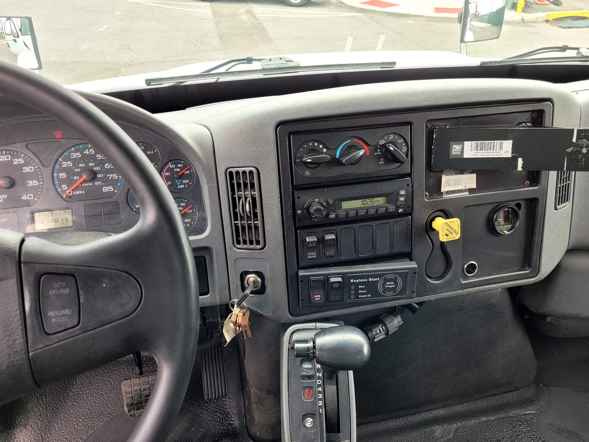 2005 International 4400 Cargo Truck