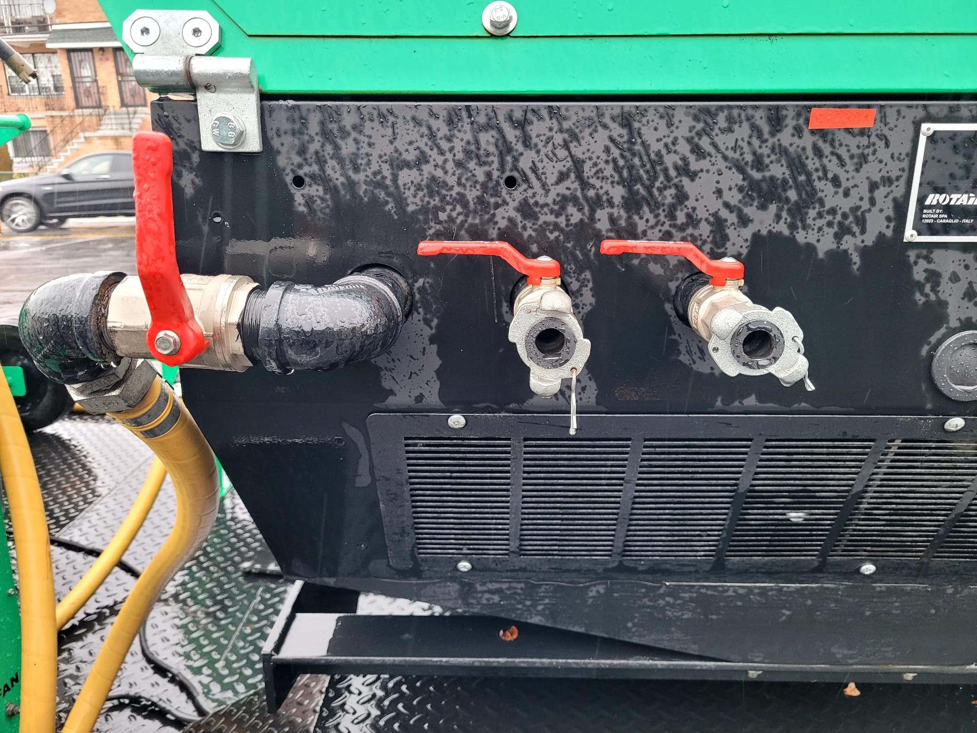 2018 Dustless Blasting DB800M Unit with Air Compressor and Trailer