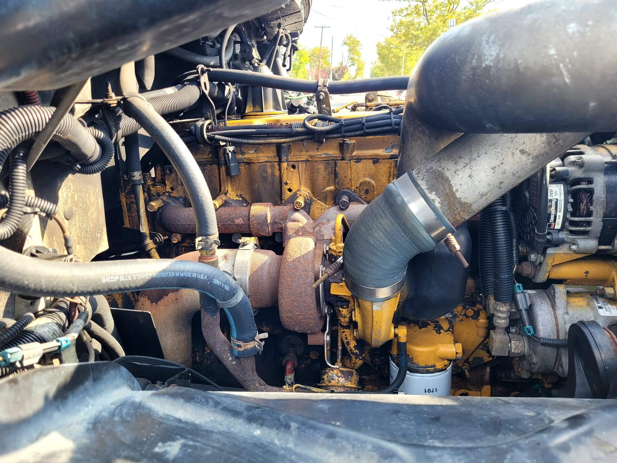 2002 Freightliner FL70 2,800 Gal Fuel/Oil Delivery Truck