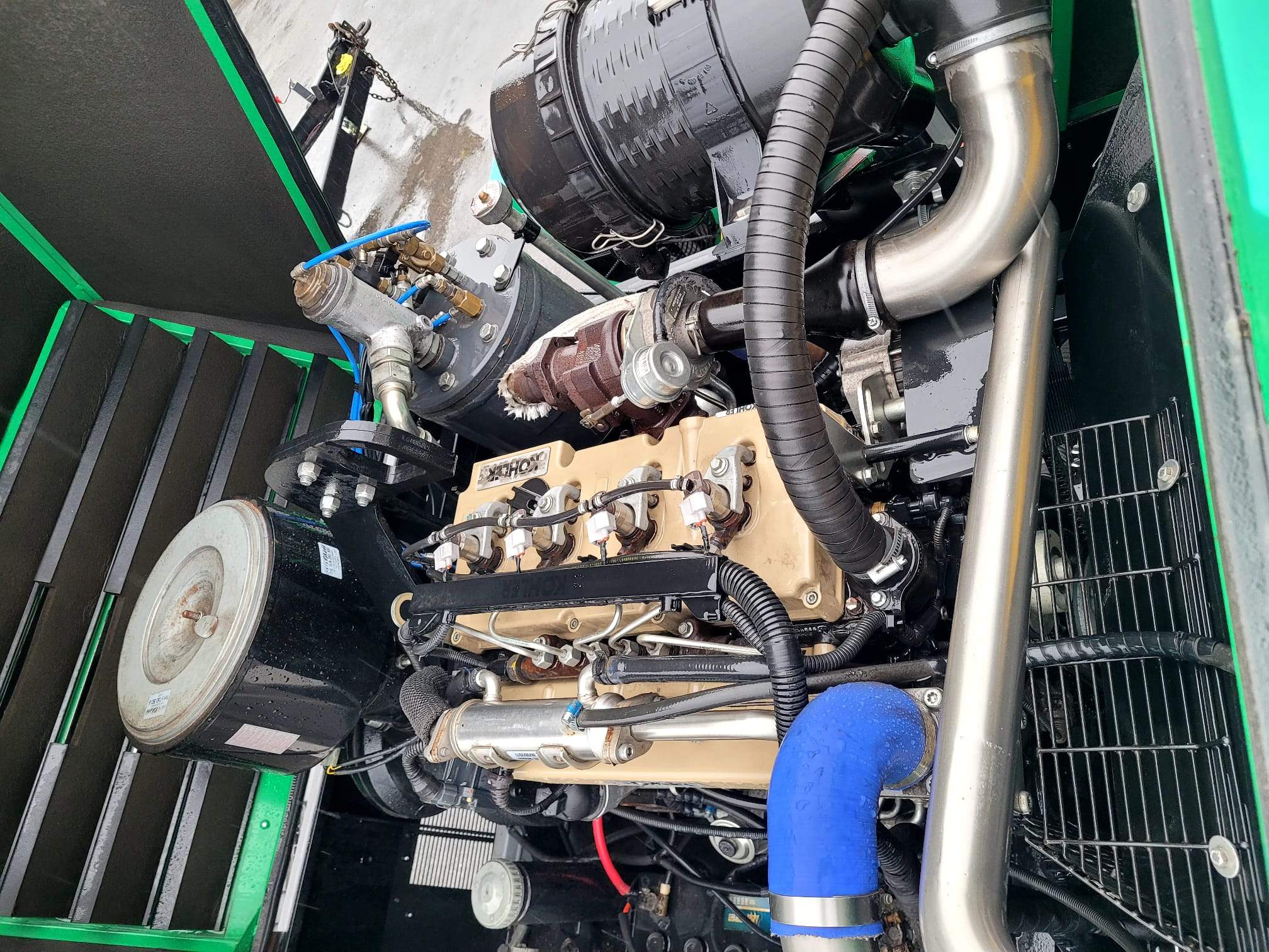 2018 Dustless Blasting DB800M Unit with Air Compressor and Trailer