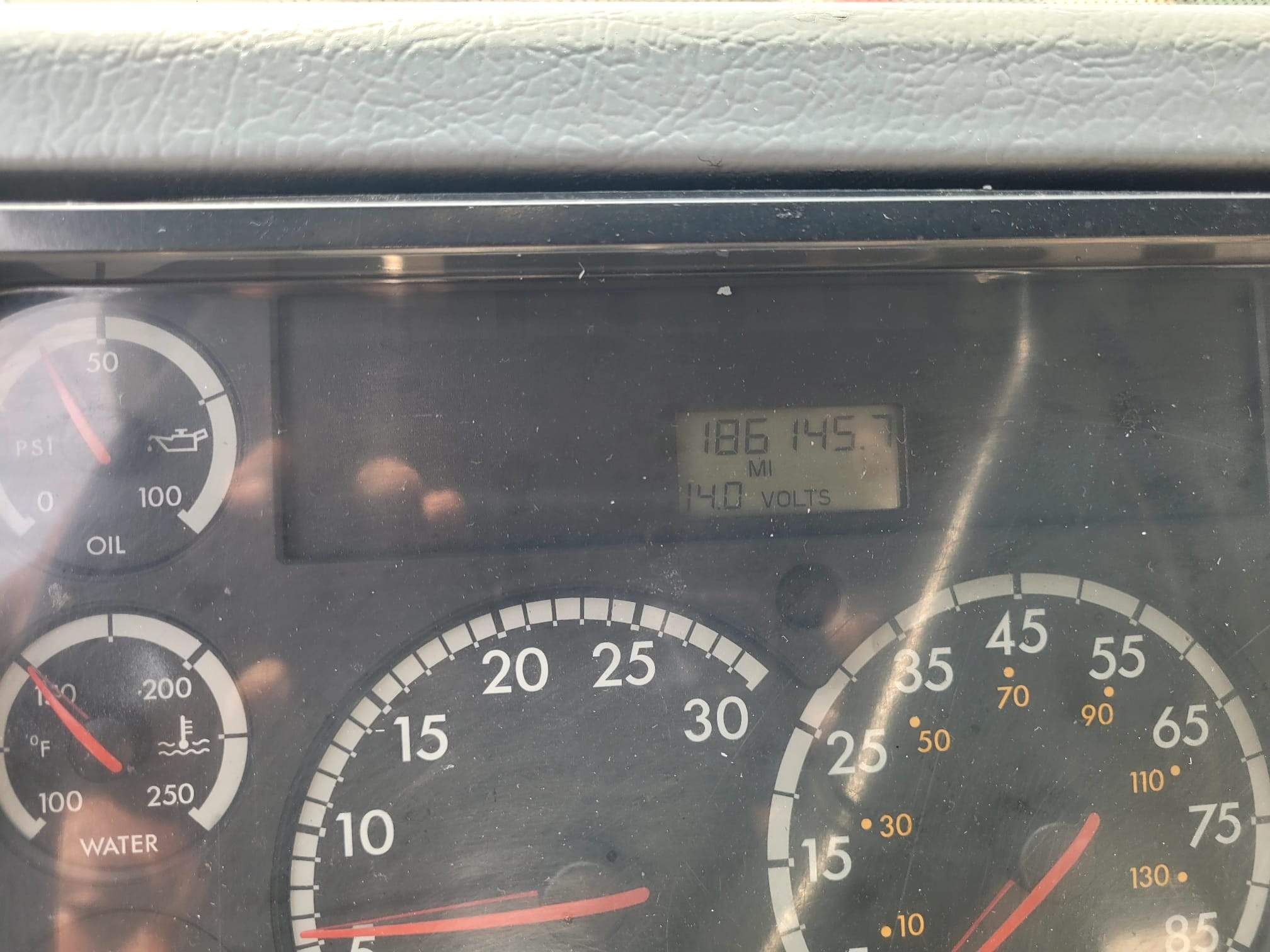 2002 Freightliner FL70 2,800 Gal Fuel/Oil Delivery Truck