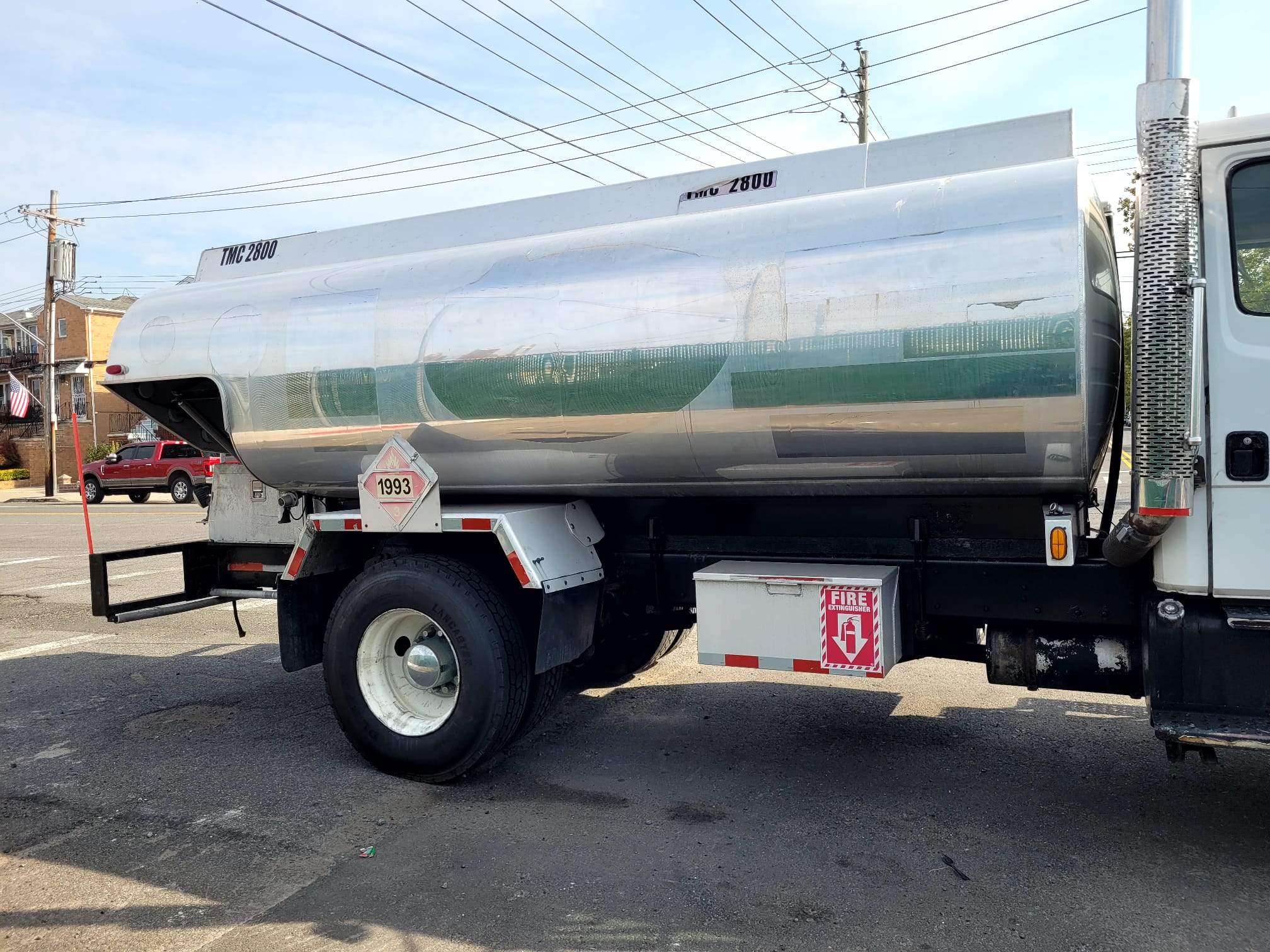 2002 Freightliner FL70 2,800 Gal Fuel/Oil Delivery Truck
