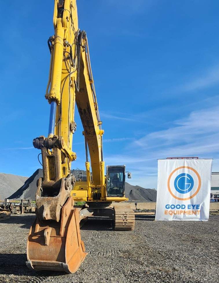 2016 Komatsu PC490LC-11 Excavator