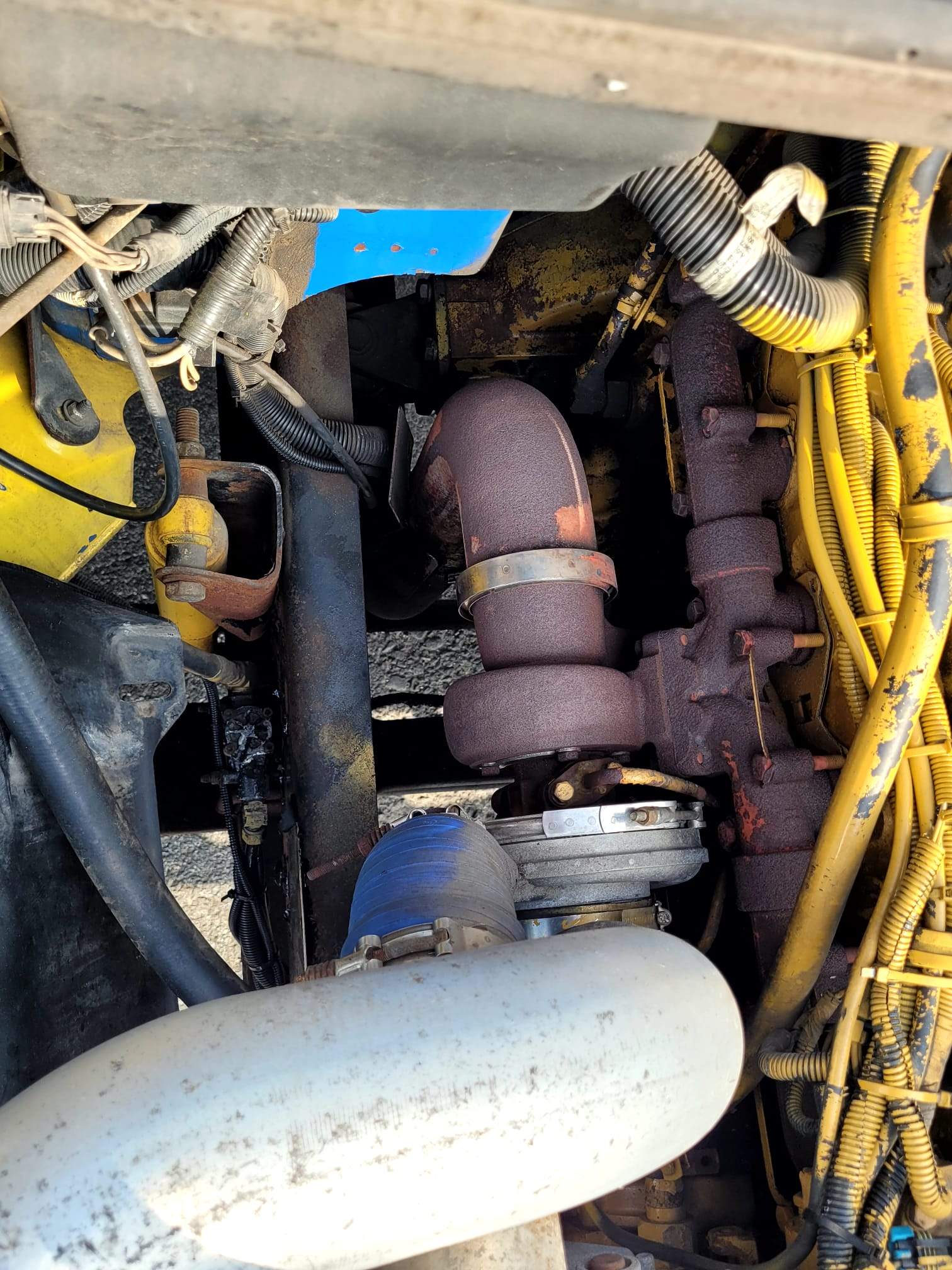 1999 Freightliner FL80 2,800 Gal. Fuel/Oil Delivery Truck