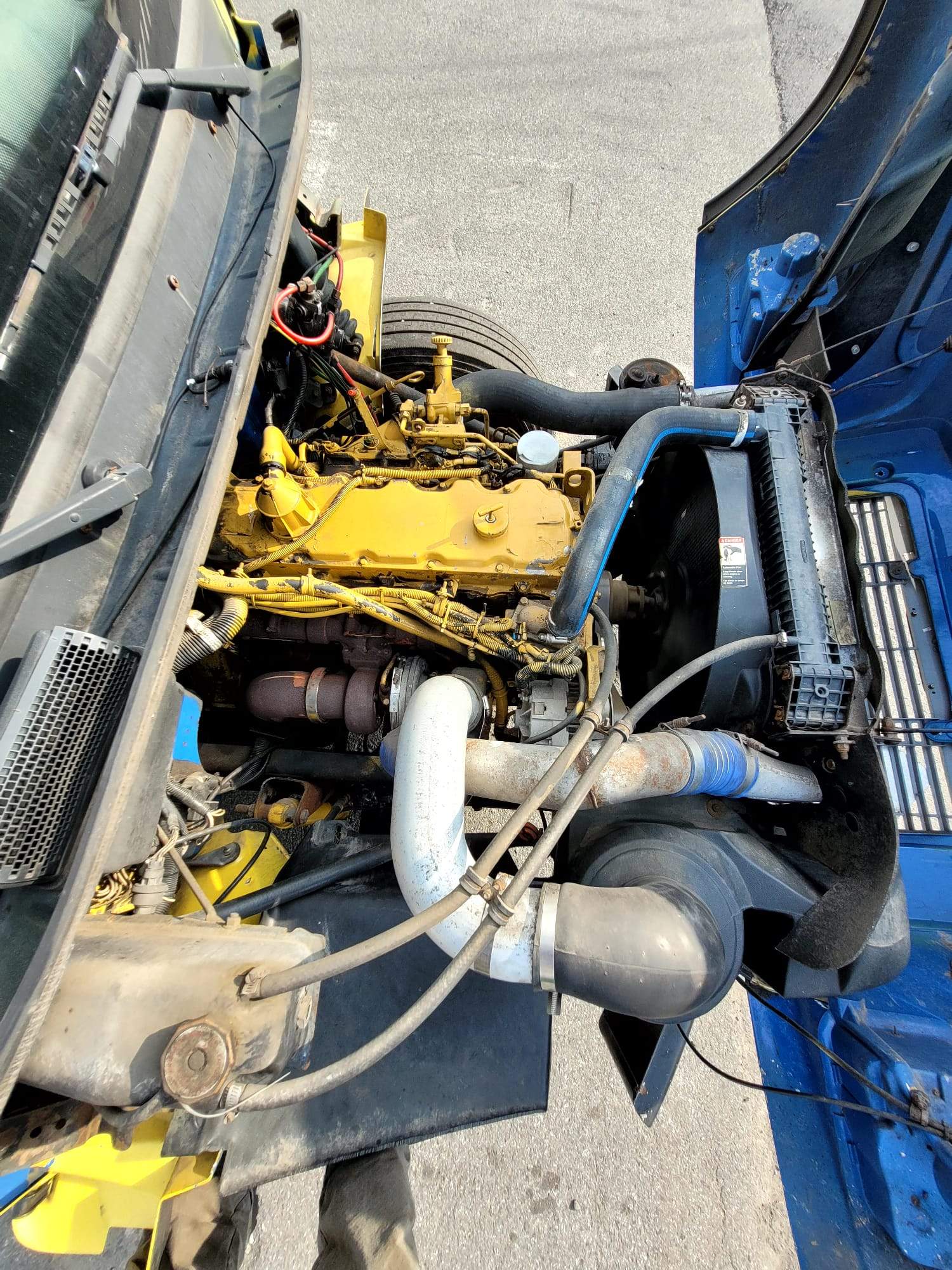 1999 Freightliner FL80 2,800 Gal. Fuel/Oil Delivery Truck