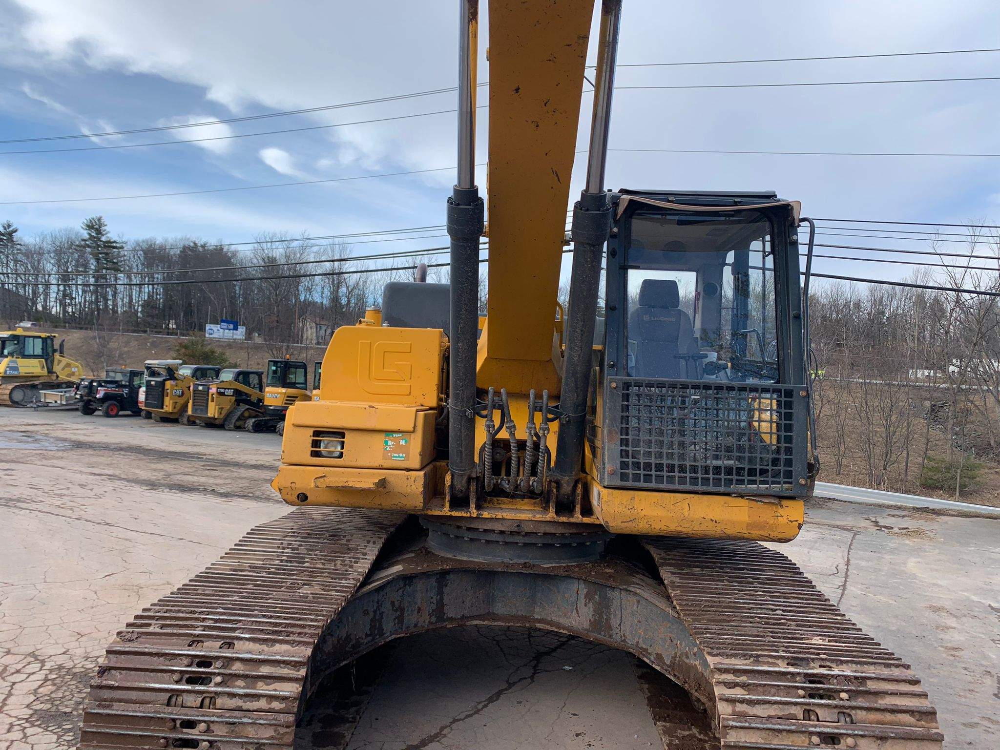2017 LiuGong 922E Excavator