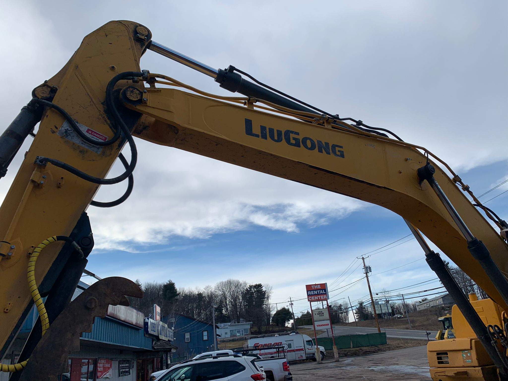 2017 LiuGong 922E Excavator