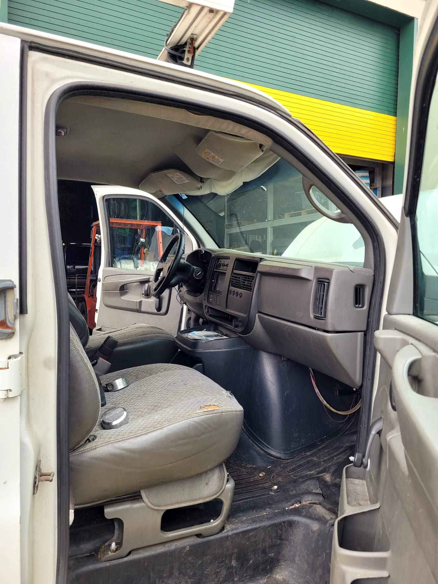 2004 Chevrolet Express 3600 Cargo Van /Mobile Wash