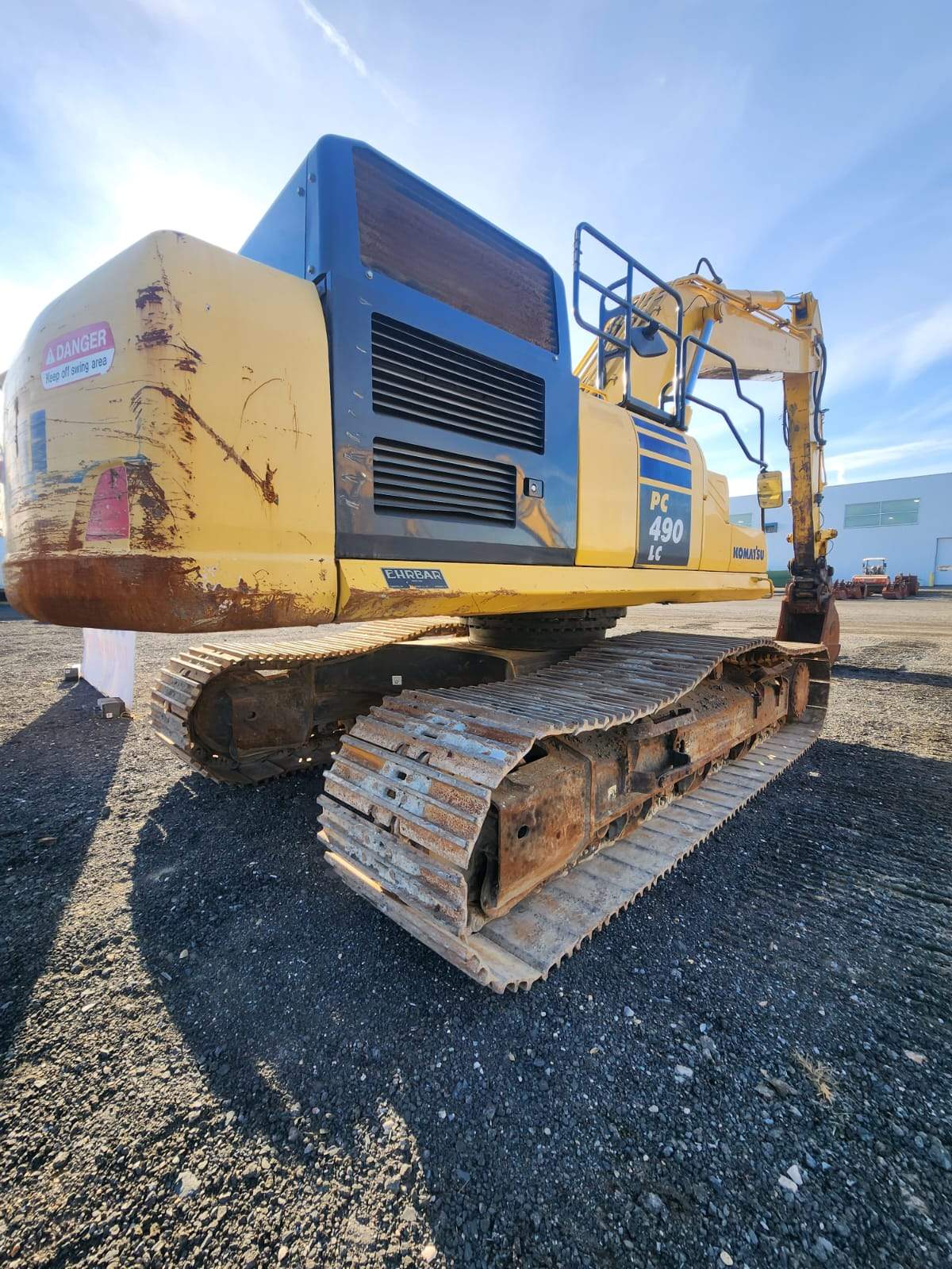 2016 Komatsu PC490LC-11 Excavator
