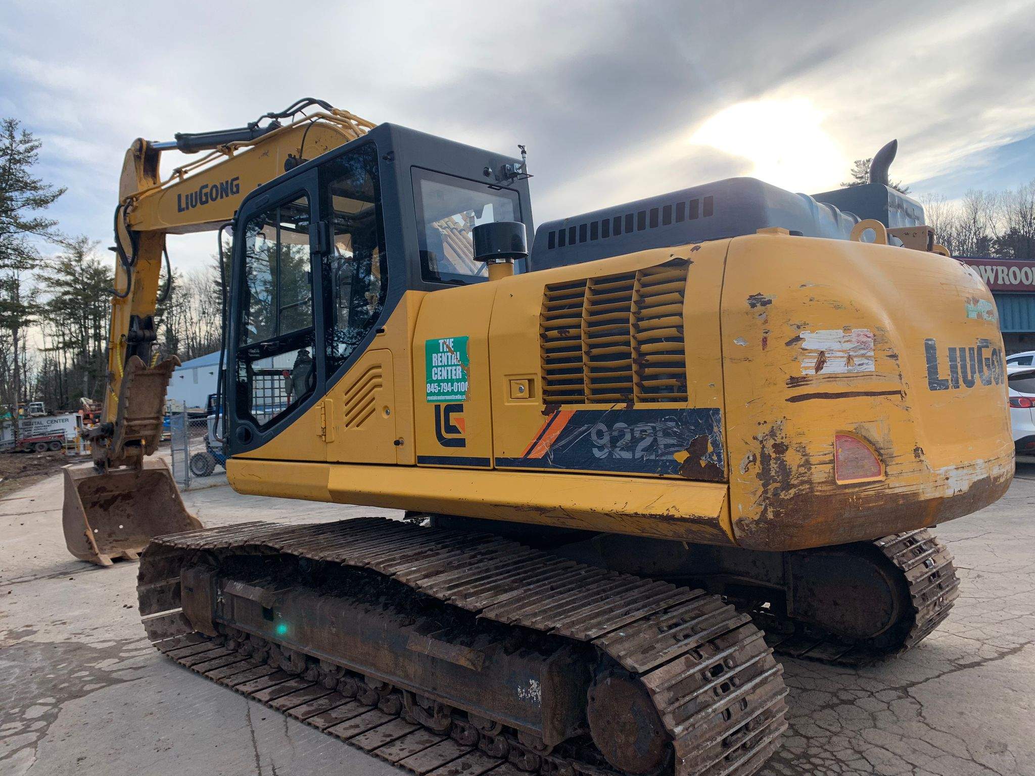 2017 LiuGong 922E Excavator