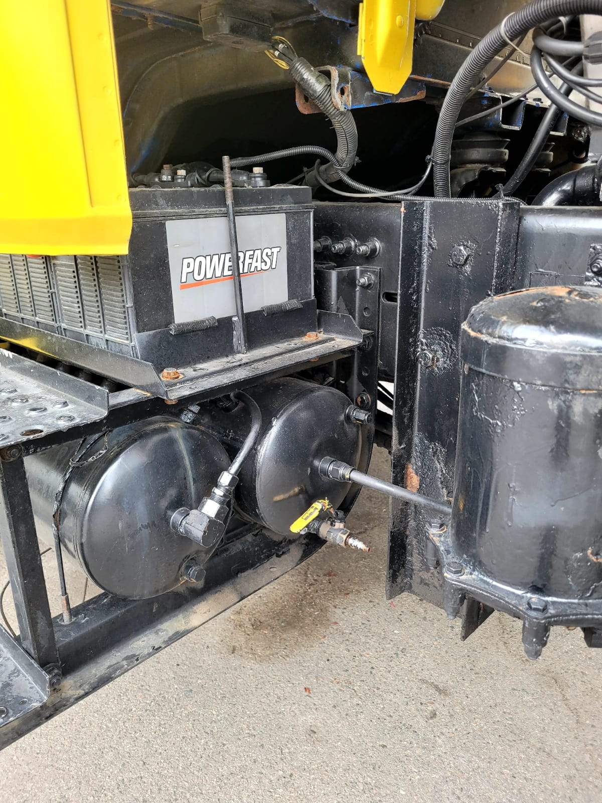 1999 Freightliner FL80 2,800 Gal. Fuel/Oil Delivery Truck