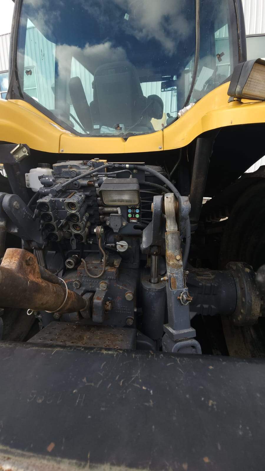 1996 Caterpillar CH45 Tractor