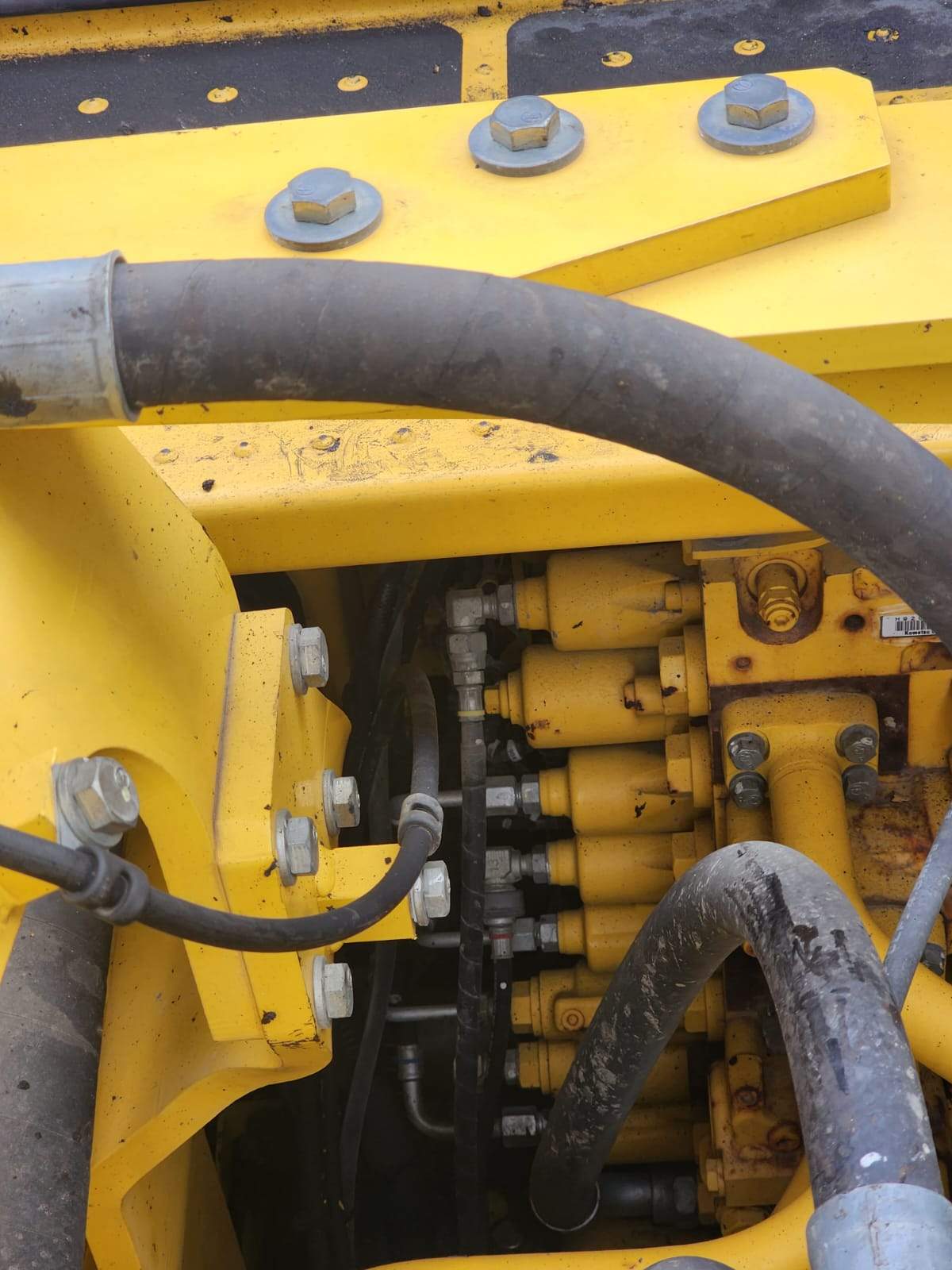 2016 Komatsu PC490LC-11 Excavator