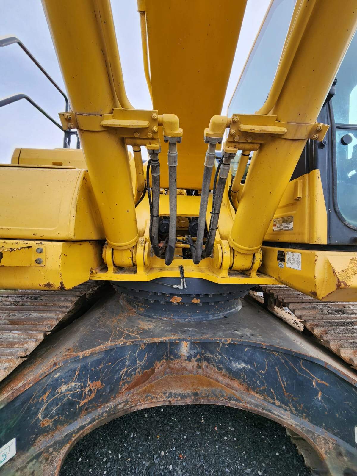 2016 Komatsu PC490LC-11 Excavator