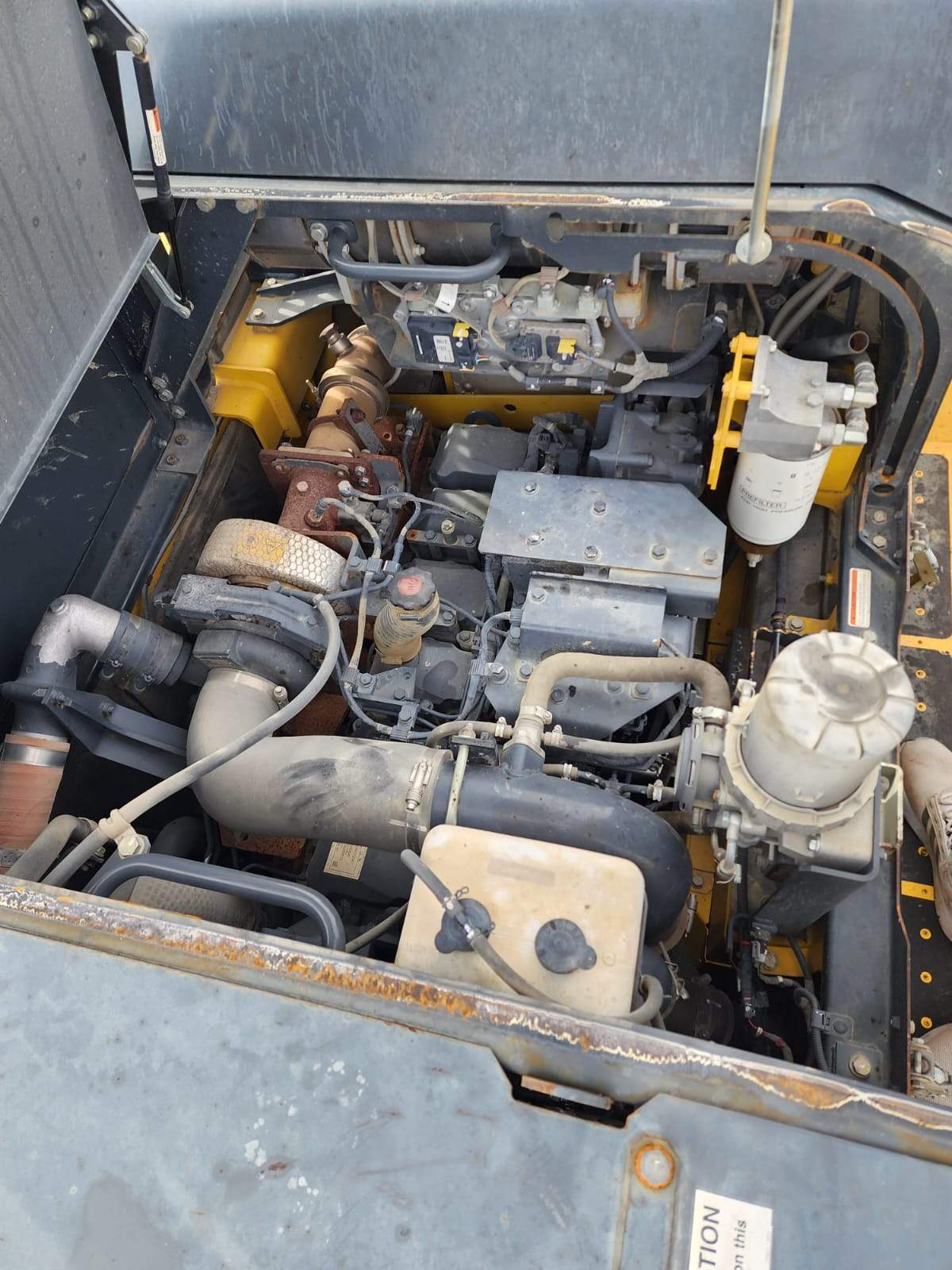 2016 Komatsu PC490LC-11 Excavator