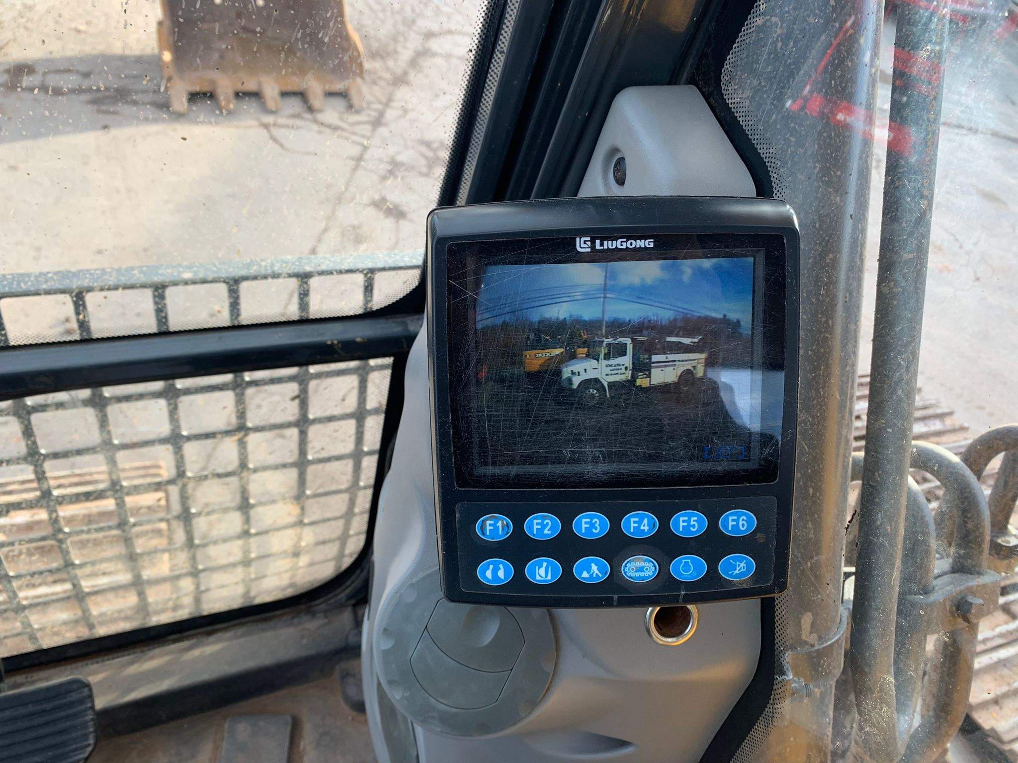 2017 LiuGong 922E Excavator