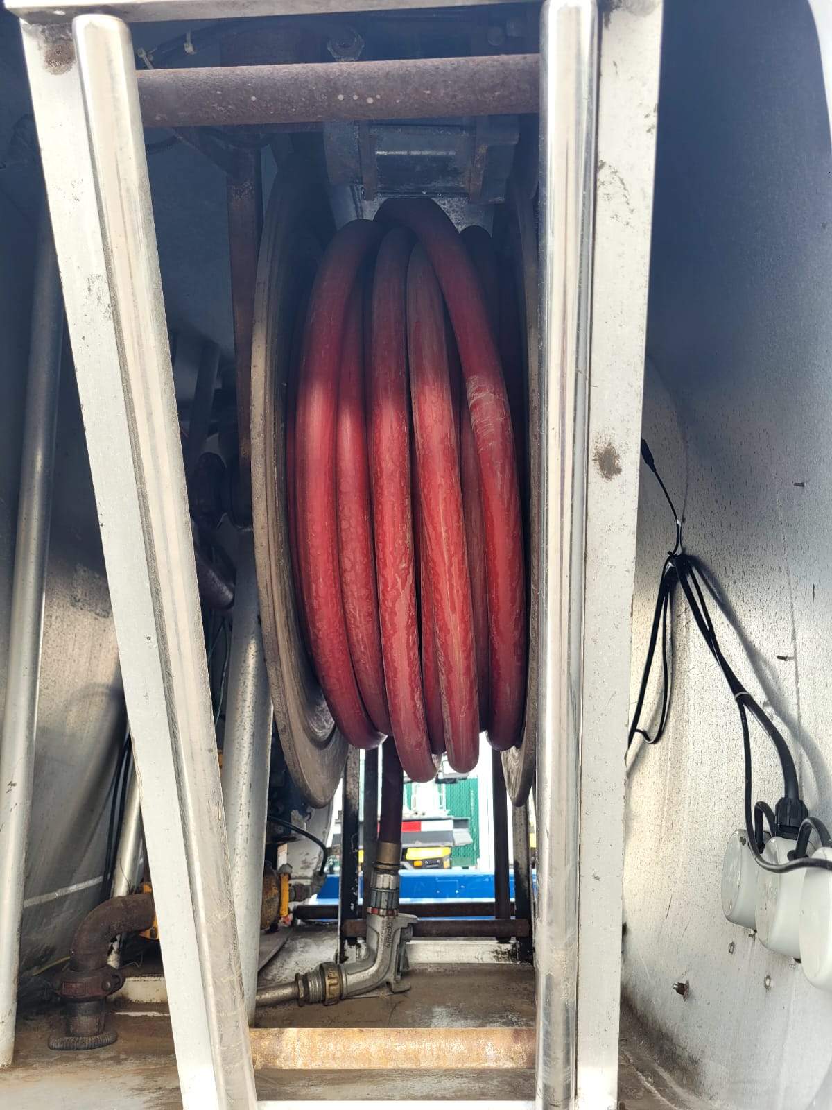 1999 Freightliner FL80 2,800 Gal. Fuel/Oil Delivery Truck