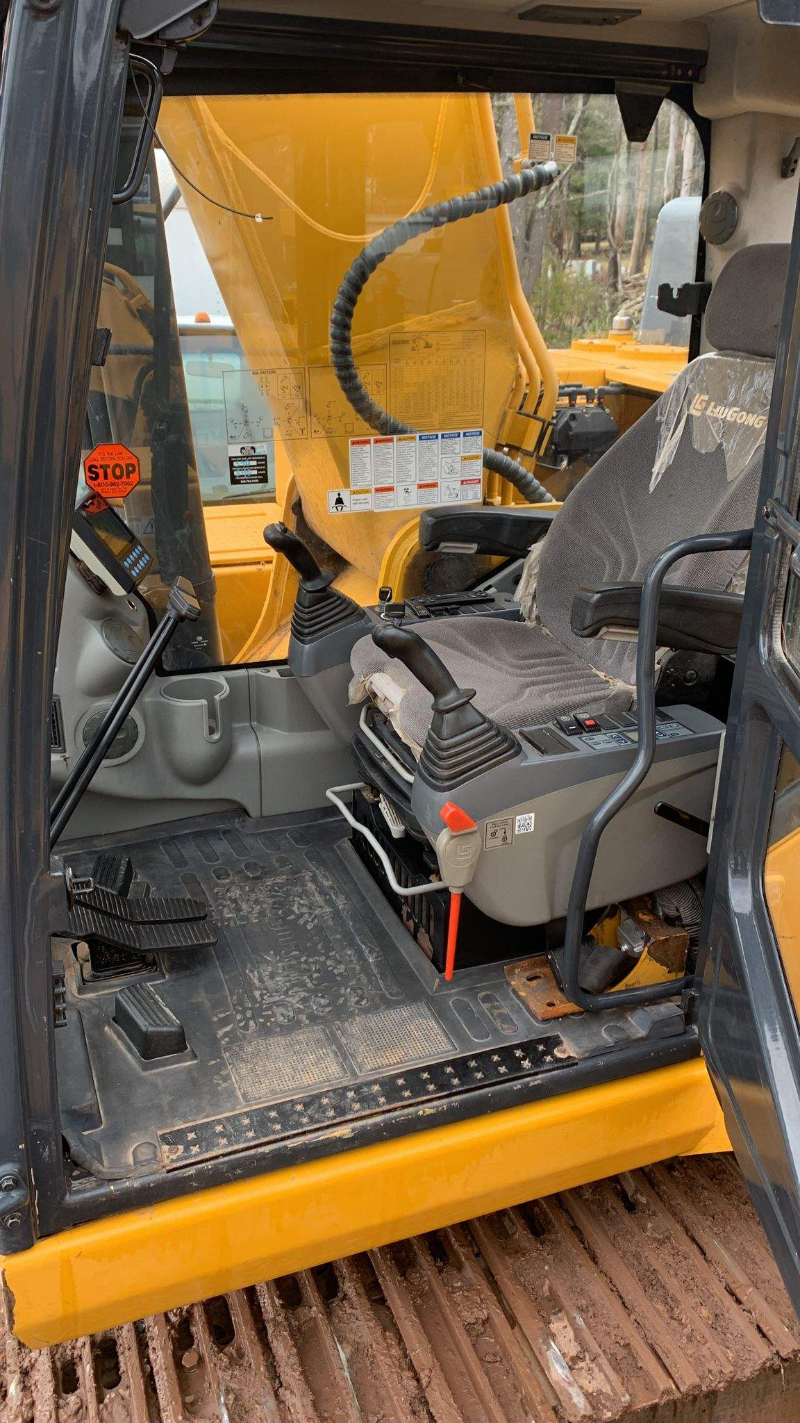 2018 LiuGong 925E Excavator