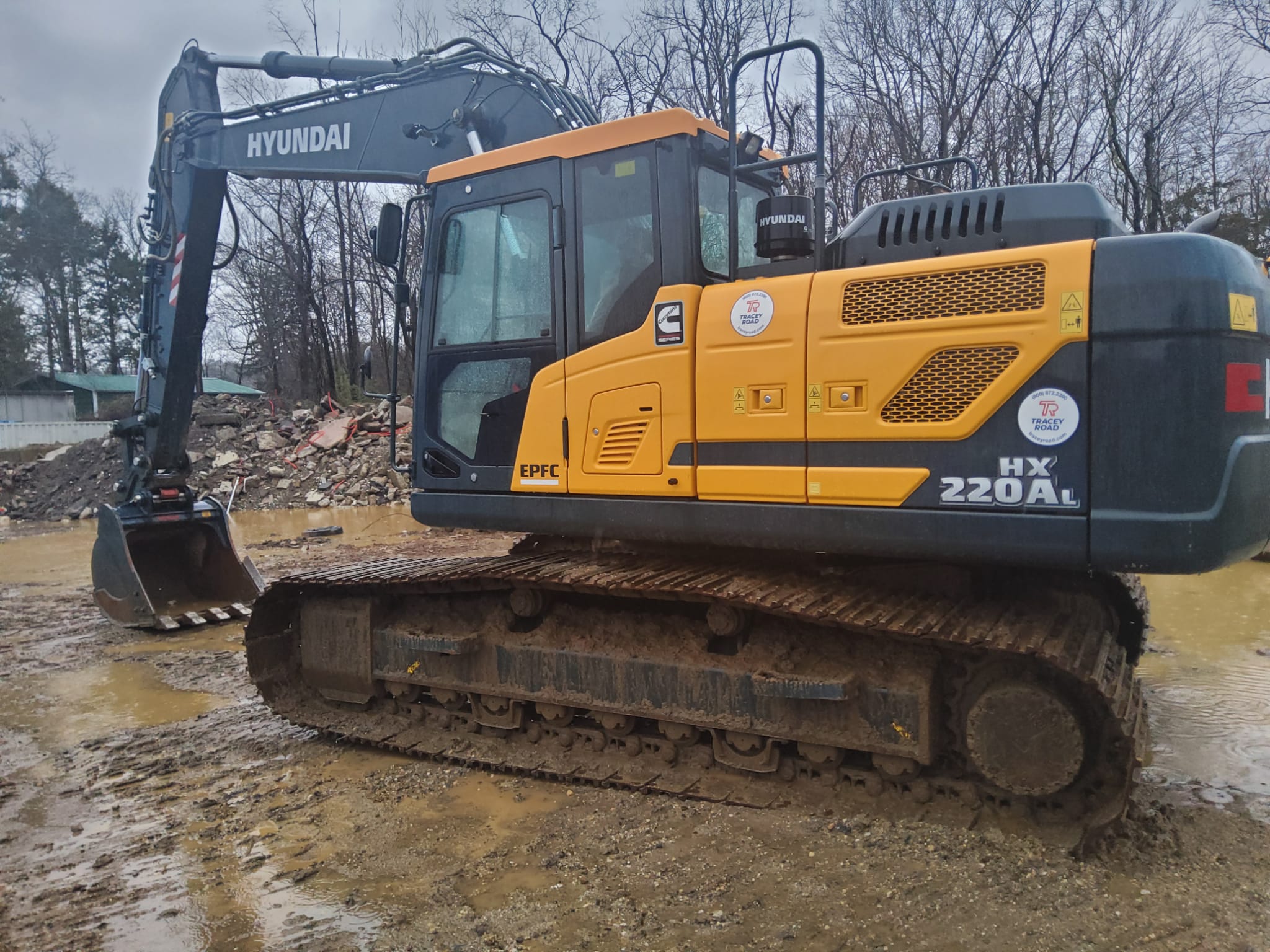 2022 Hyundai HX220AL Excavator