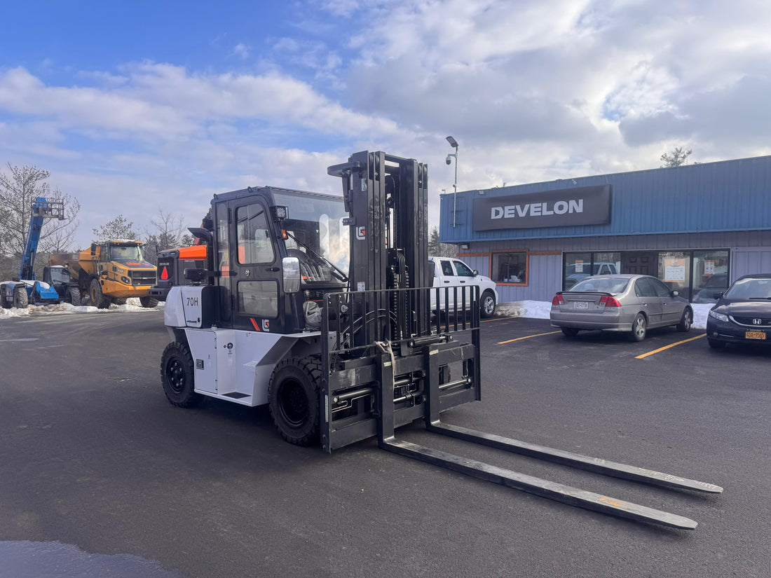 2025 LiuGong CLG2070H Forklift