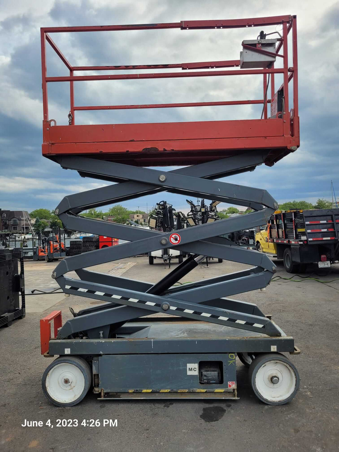 2018 SkyJack SJ3220 Electric Scissor Lift