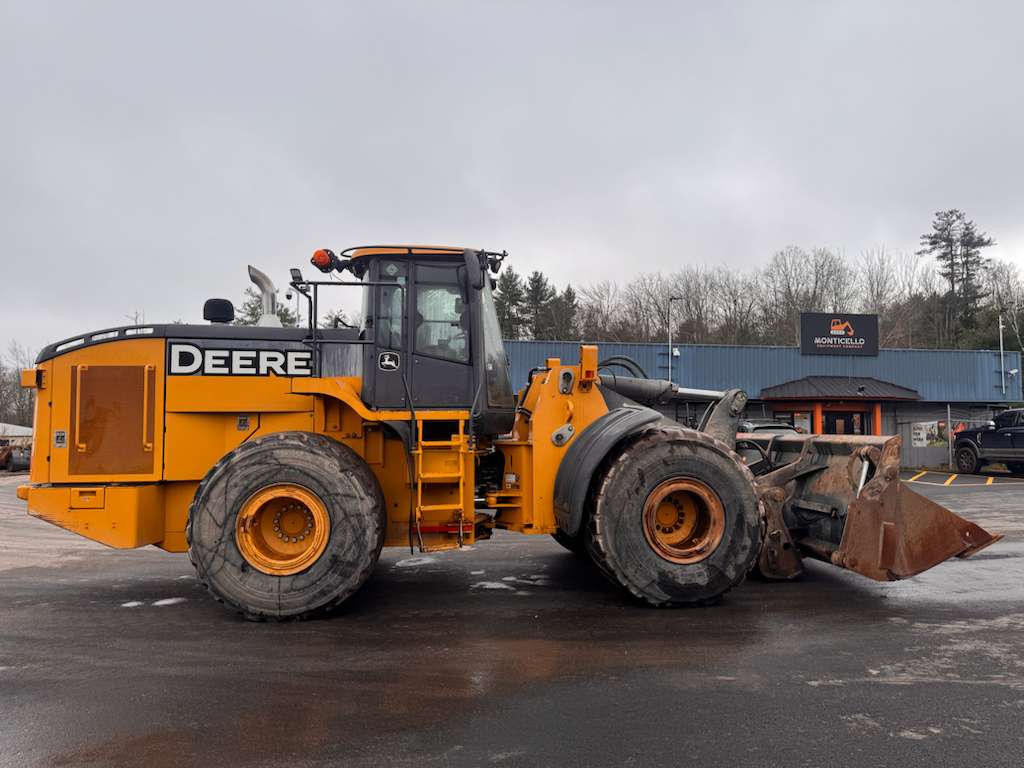 2017 John Deere 744K-II Wheel Loader