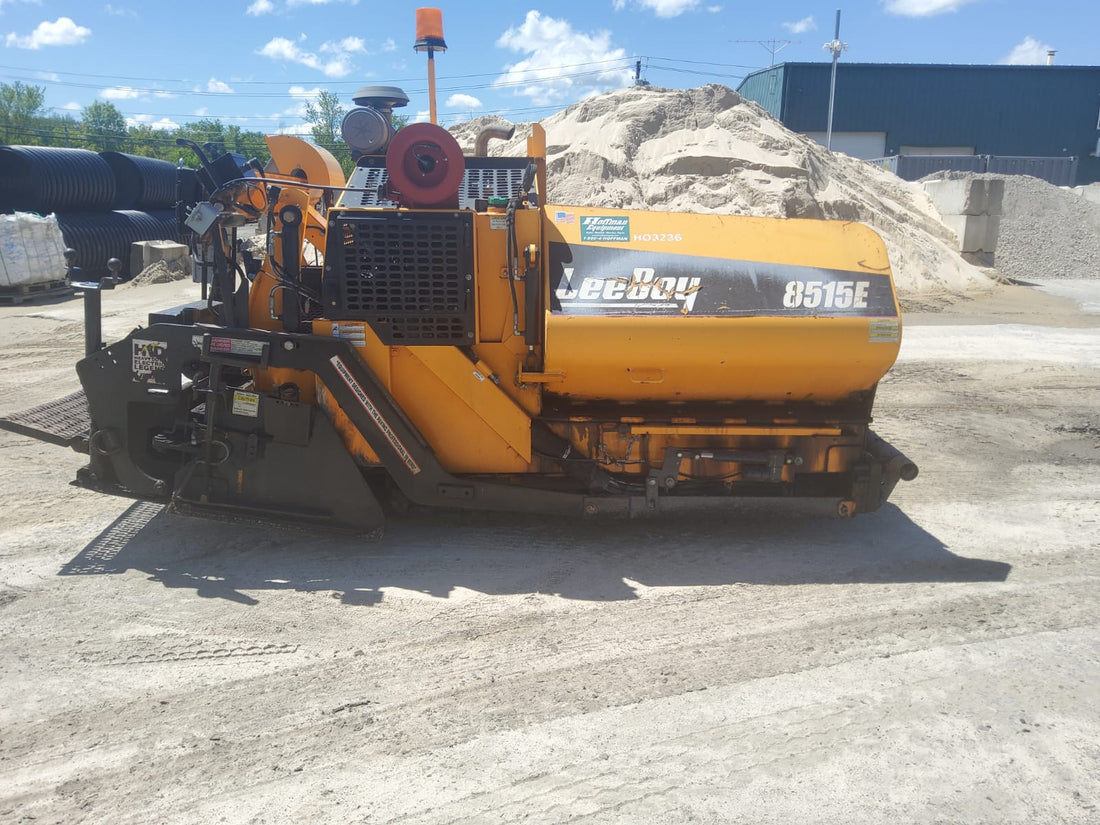 2017 LeeBoy 8515E Asphalt Paver