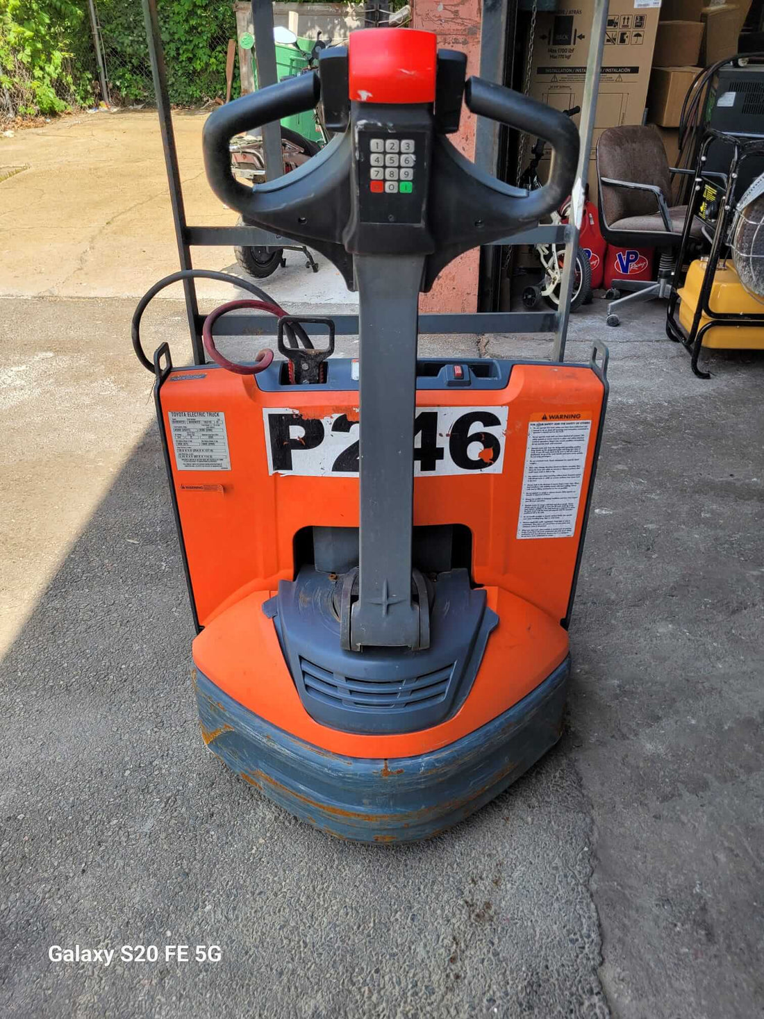 Toyota 8HWB23 Electric Pallet Jack-1,038 Hours