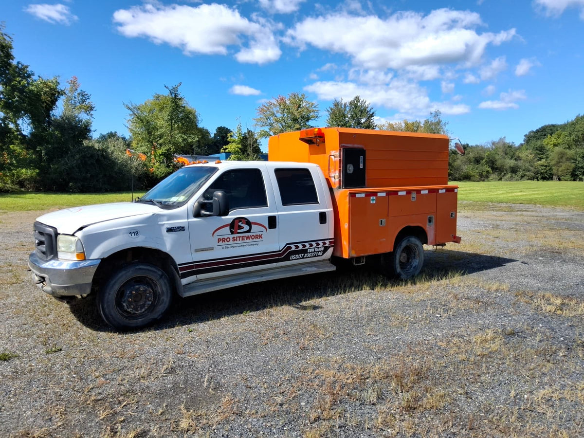 2003 Ford F-450 Super Duty Service Truck