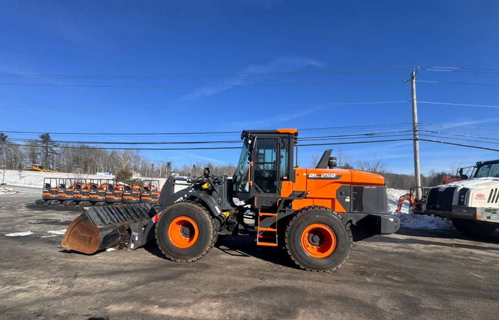 2024 Develon DL250-7 Wheel Loader