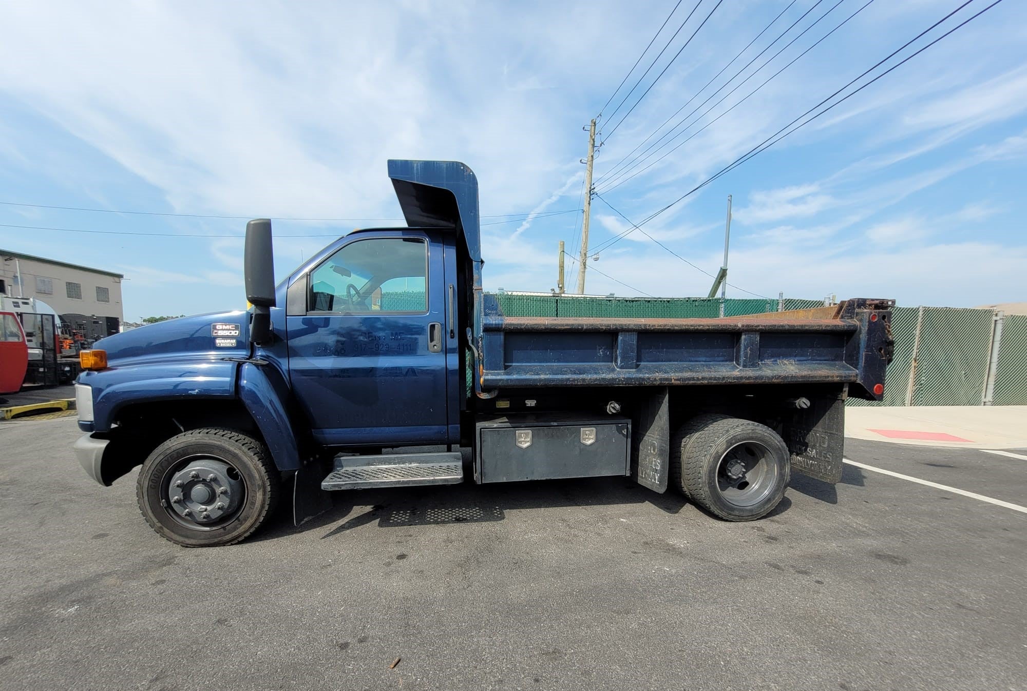 2004 GMC C5500 Duramax Diesel Dump Truck