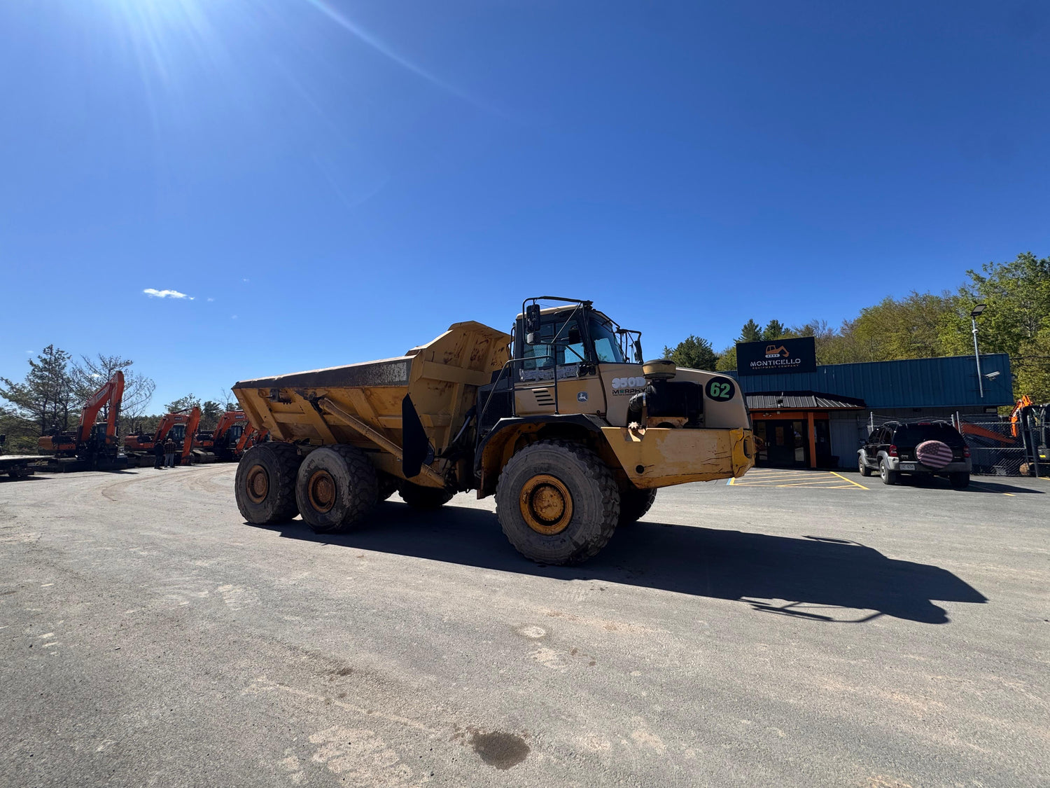 2004 John Deere 350D Dump Truck