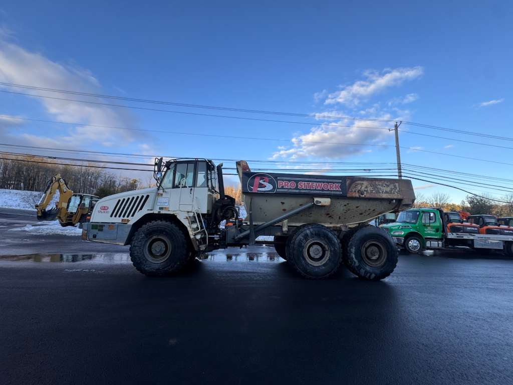 2011 Terex TA300 Articulated Dump Truck (off highway)