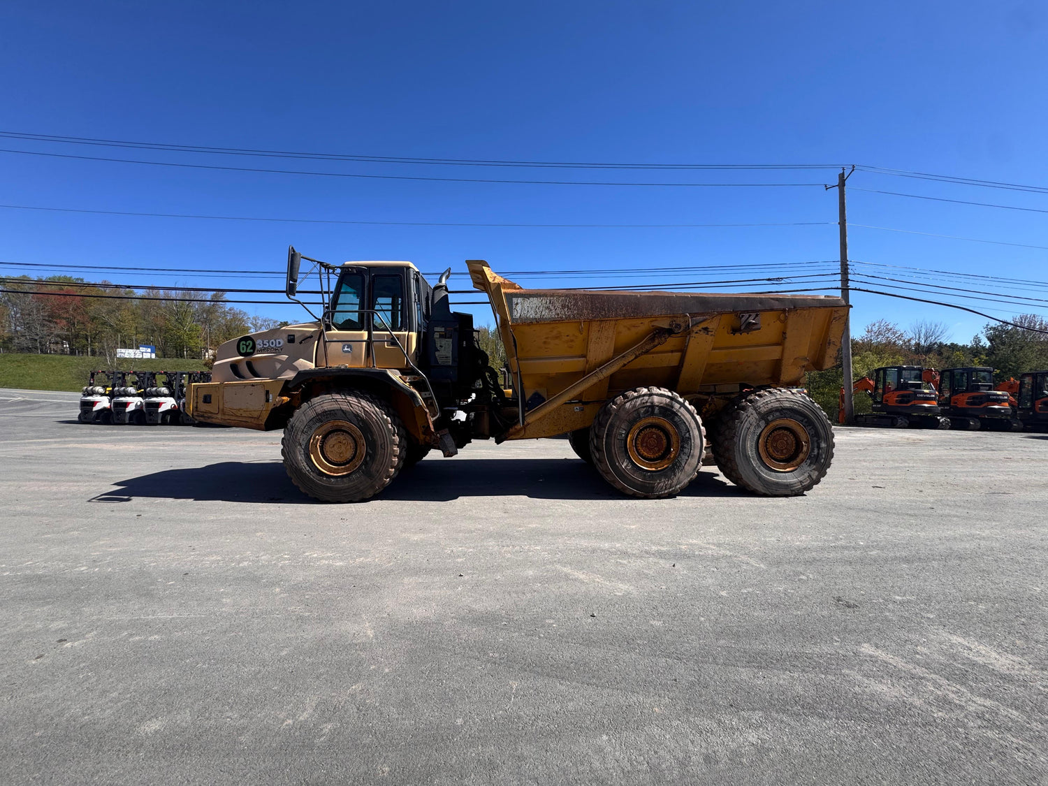 2004 John Deere 350D Dump Truck