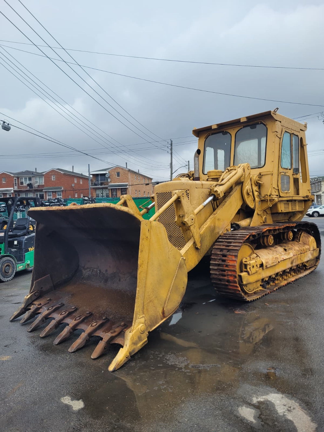 1973 CAT 977L Crawler Loader