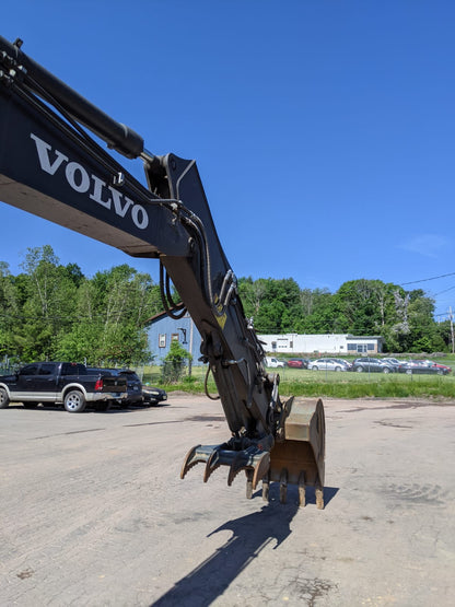 2022 Volvo EC140EL Excavator