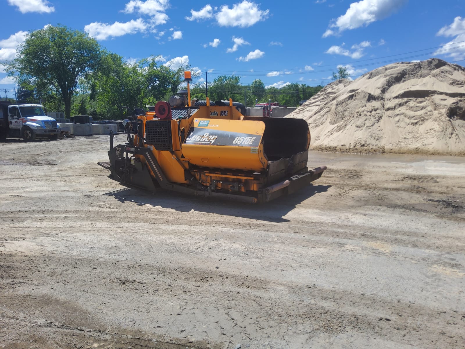 2017 LeeBoy 8515E Asphalt Paver