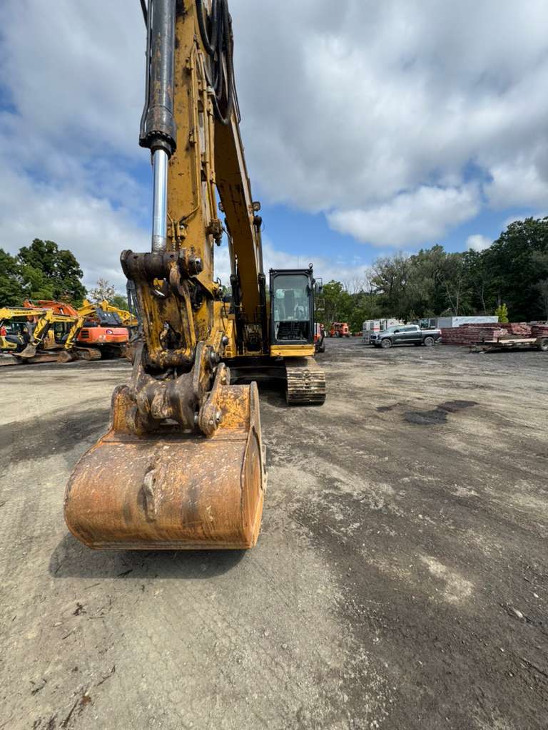 2018 CAT 325F LCR Excavator