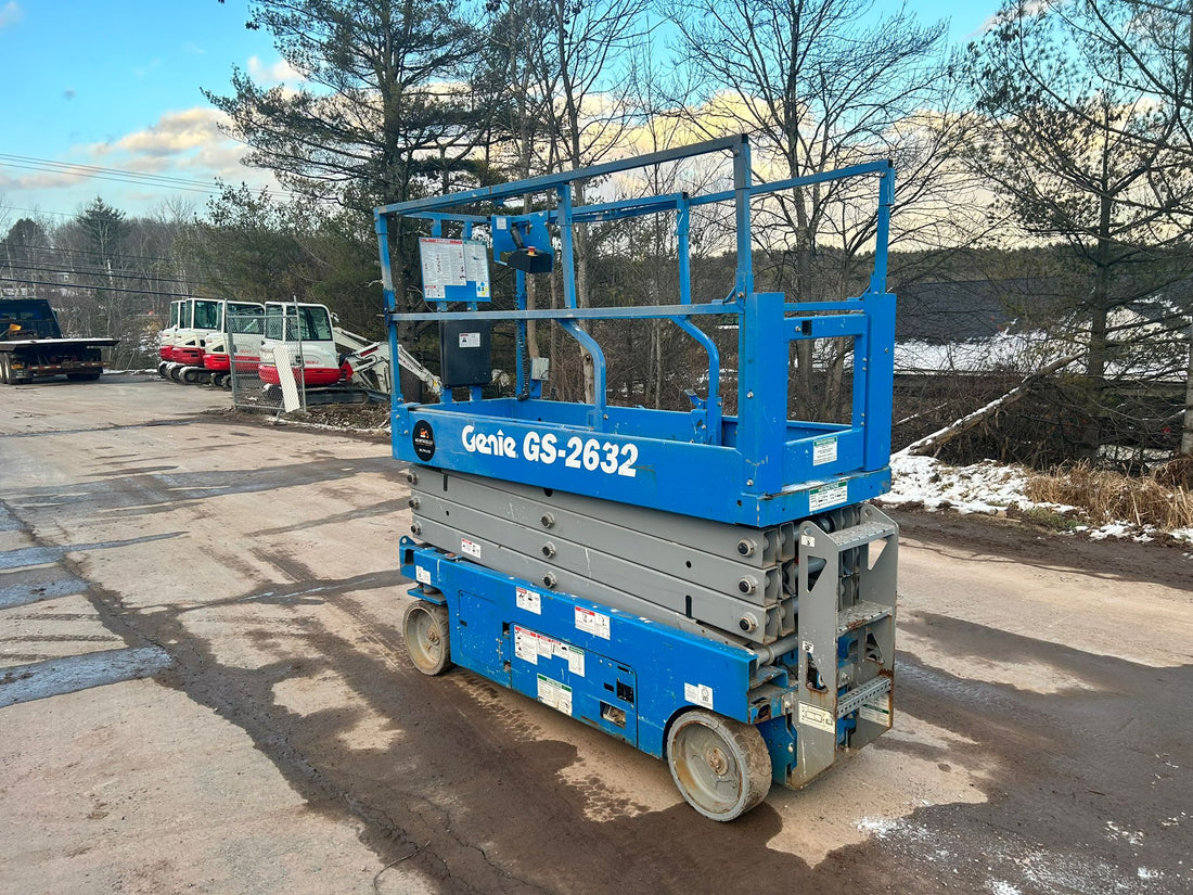 2015 Genie GS2632 26-ft Scissor Lift
